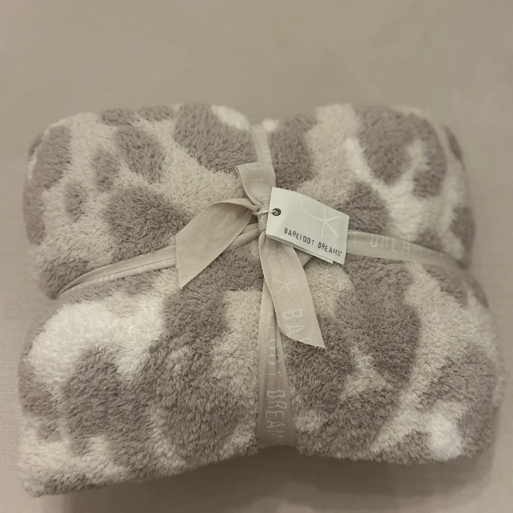 BarefootDreams® CozyChic® Exploded Leopard Throw Blanket